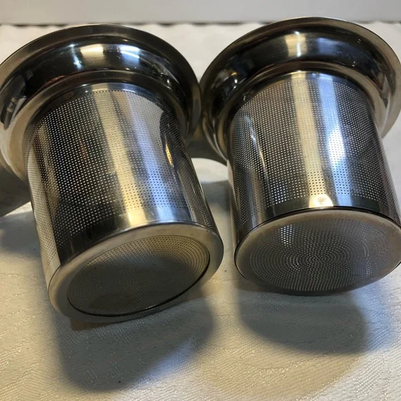Two David’s Tea Metal Infusers - Picture 2 of 8